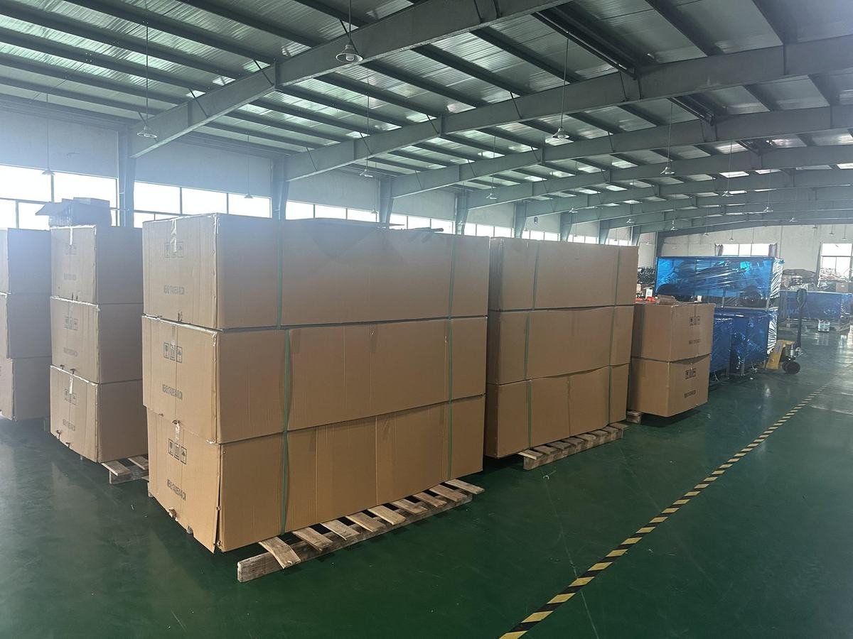 Export packaging boxes for off-road vehicles
